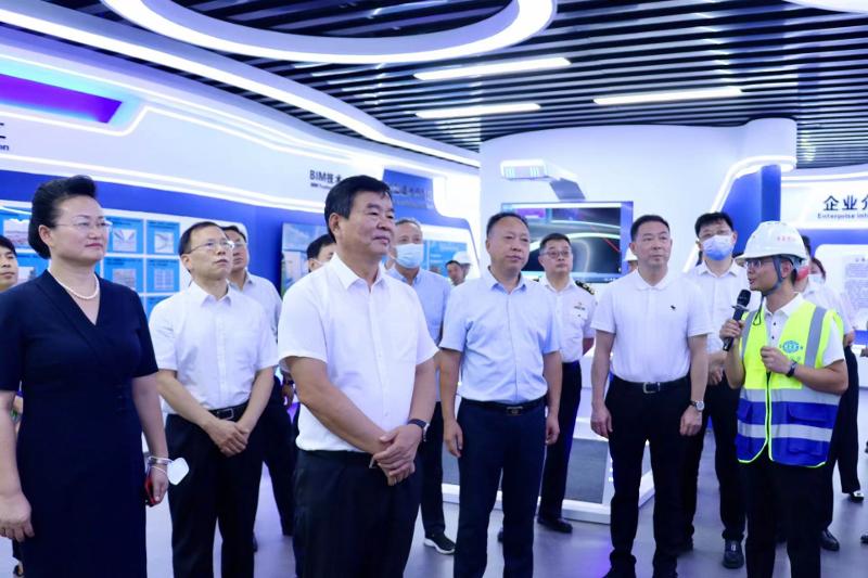 2022年9月，時(shí)任民革中央專職副主席，湖南省副省長(zhǎng)何報(bào)翔到岳陽(yáng)自貿(mào)片區(qū)EOD項(xiàng)目調(diào)研指導(dǎo)工作